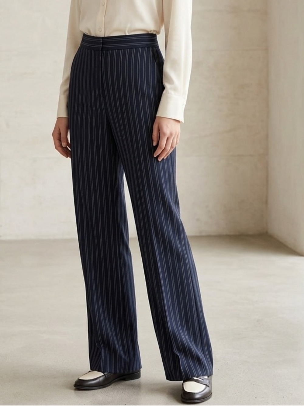 Jones New York Black Pinstripe Wide Leg pants with White Stripe lined work 1335